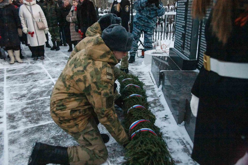Росгвардейцы Архангельской области отдали дань памяти погибшим в военном конфликте на Северном Кавказе